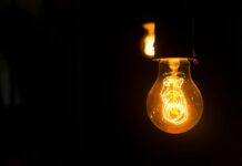 На восстановление энергосистемы уйдут недели: свет будут отключат до 12-16 часов – глава «Укрэнерго»