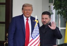 Трамп дал Зеленскому несколько дней для решения по войне, тот отреагировал – FT