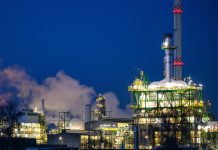 Убытки ЕС в результате отказа от российской нефти составили почти 300 млрд евро