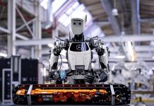 Автозаводы без людей становятся реальностью быстрее, чем ожидалось