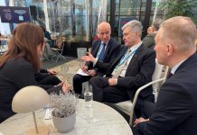 Порошенко предупредил об опасности референдума: это российский сценарий, помните, Путин – офицер КГБ