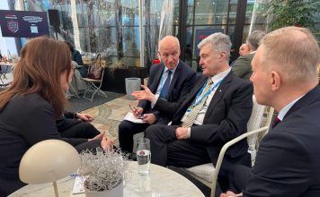 Порошенко предупредил об опасности референдума: это российский сценарий, помните, Путин – офицер КГБ