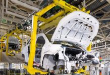 Конфликт на Ближнем Востоке начинает бить по автопрому