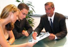 Выдача автокредитов в России почти остановилась: эксперты назвали причины