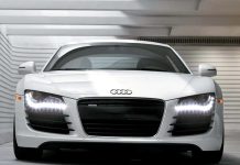 Audi допускает появление нового суперкара с ДВС. Но это будет не R8