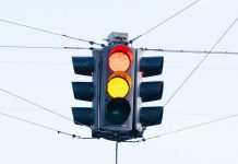 Большинство светофоров Москвы перейдет на интеллектуальное управление