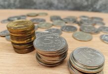 Средние зарплаты женщин смогут догнать мужские только через 134 года