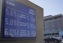 Сравнена стоимость бензина в разных странах на фоне ближневосточной войны