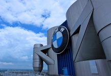 BMW предложил сотрудникам добровольно уволиться за 650 000 евро