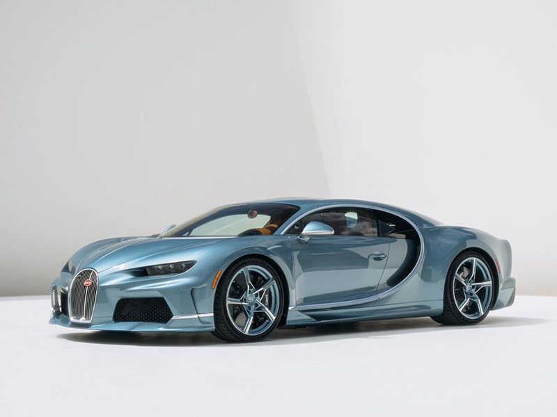 70-летняя американка заказала себе уникальный Bugatti Chiron, вдохновленный классикой 