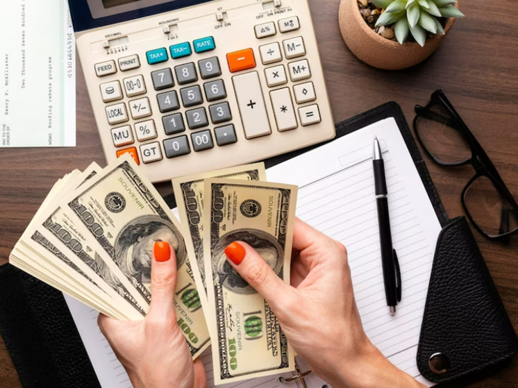 ЦБ заинтриговал разрешением продавать россиянам доллары без ограничений