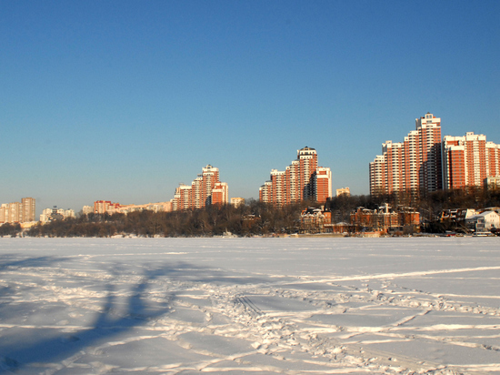 Цены на московские новостройки покатились вниз