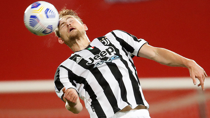 Де Лигт вместо Левандовского. Новый трансфер "Баварии"