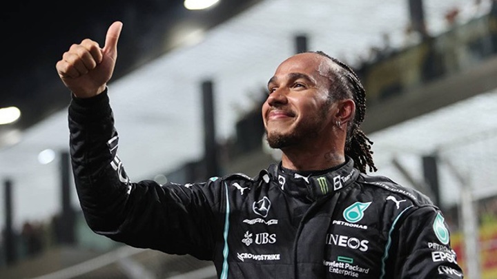 Хэмилтон показал лучшее время на первой свободной тренировке