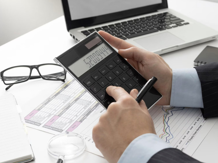 Как богатые россияне зарабатывают на бедных: секреты банковских вкладов