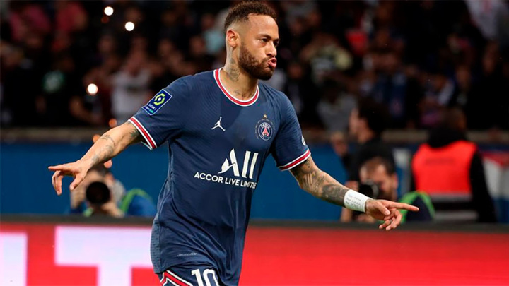 "Милан" проявляет интерес к Неймару