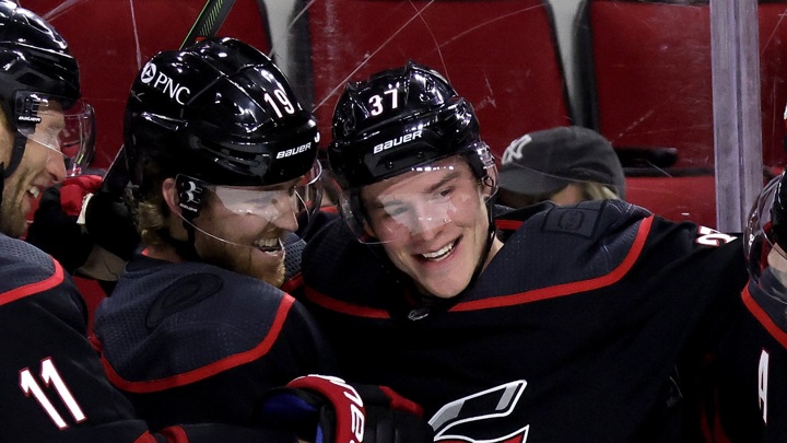 НХЛ. Свечников стал первой звездой недели из России