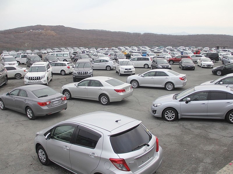 Парковки во Франции начнут оснащать солнечными батареями