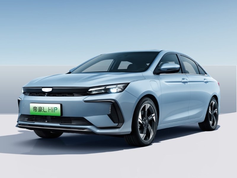 Представлен новый седан от Geely 