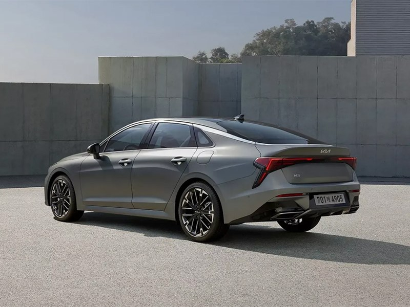 Представлен обновленный Kia K5 