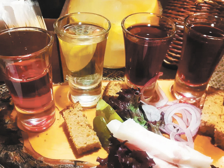 &laquo;Разливали неподалеку&raquo;: придется ли россиянам заменять виски и текилу