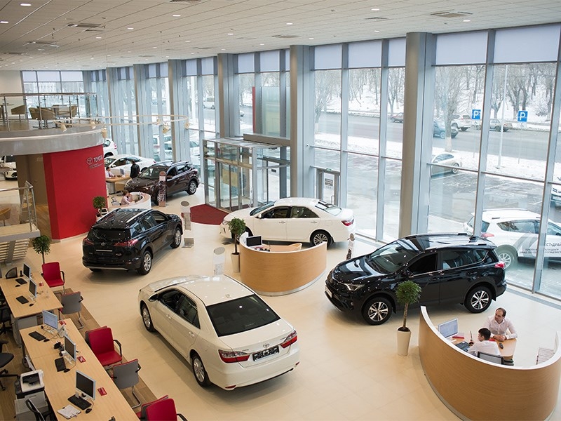 Российские автомобильные дилеры организовали заговор против покупателей