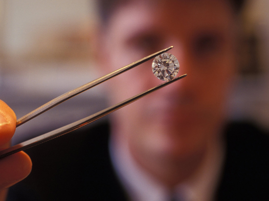 Санкциям вопреки: почему Бельгия продолжает покупать российские алмазы