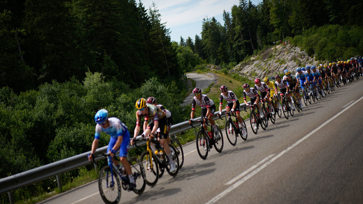 "Тур де Франс". Ван Арт выиграл этап, Власов &ndash; шестой