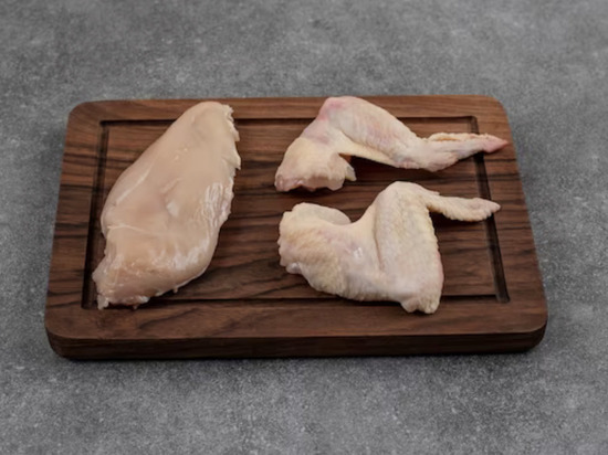 Украина обвинила Польшу в поставках некачественной курятины