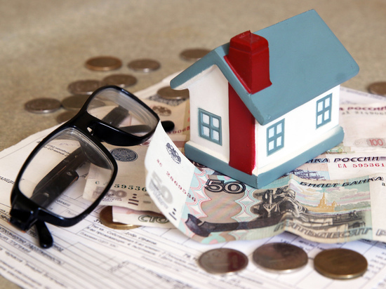 В России обсуждают заморозку тарифов ЖКХ: эксперт оценила перспективы