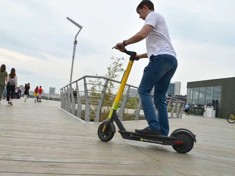 Владельцев электросамокатов заставят ставить их на учет